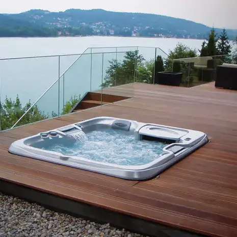 jacuzzi à Landivisiau - image 4